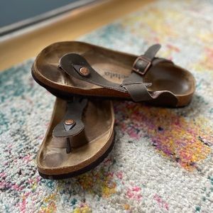Betula (Birkenstock) size 8 Sandals